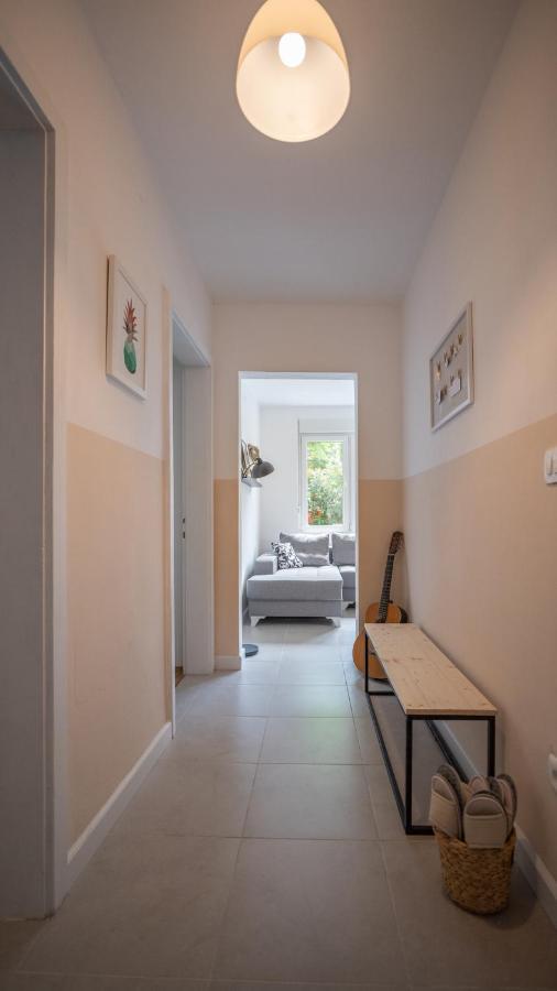 Cozy Apartment, 10 Minutes Walking Distance From The Old Town Kotor Bagian luar foto