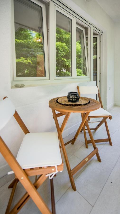 Cozy Apartment, 10 Minutes Walking Distance From The Old Town Kotor Bagian luar foto